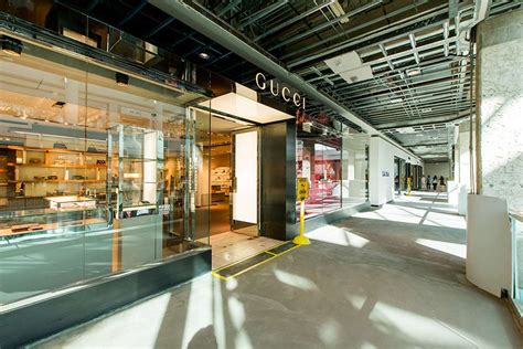 gucci fashion square mall